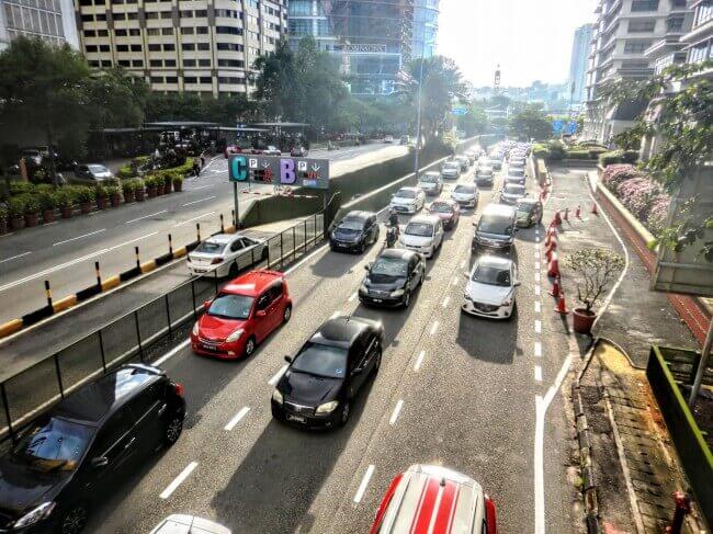 マレーシア人、日本人の通勤事情 -社内調査を実施